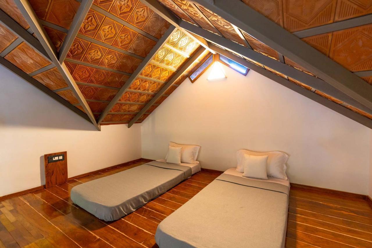Stayvista At Cicada Chikmagalur 2Bhk Breakfast Included With Amazing View Eksteriør billede