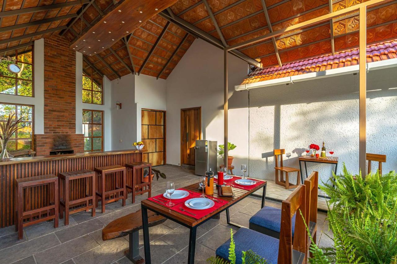 Stayvista At Cicada Chikmagalur 2Bhk Breakfast Included With Amazing View Eksteriør billede